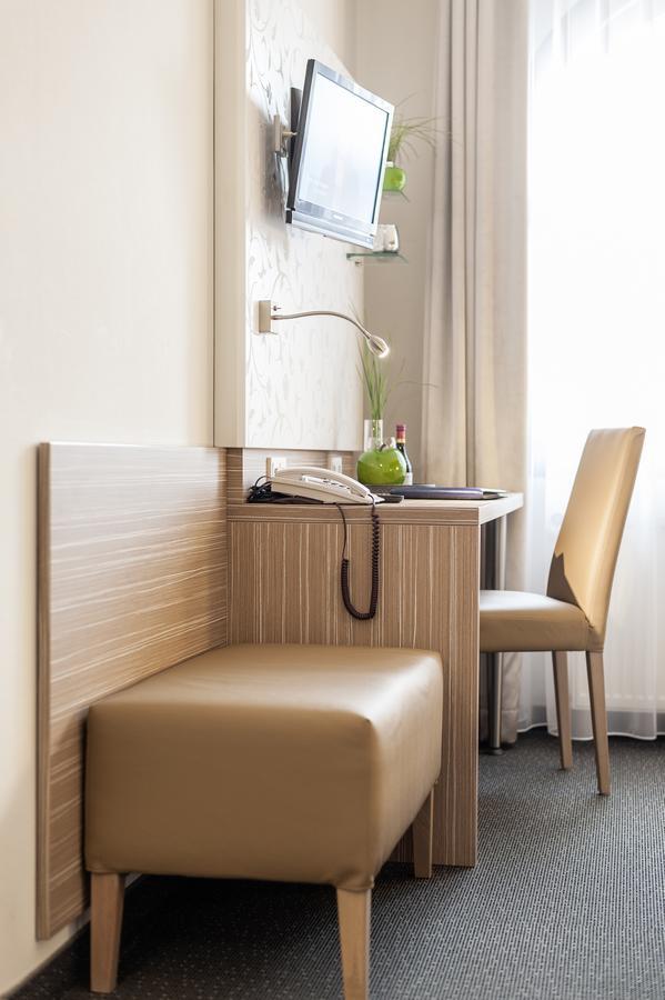 Hotel Monika Büttelborn Extérieur photo